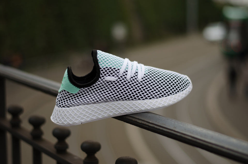 Adidas Deerupt Runner Black/White/Green B28076
