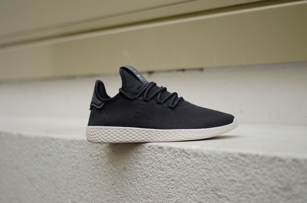 Adidas Pharell Williams Tennis Hu Carbon/White CQ2162