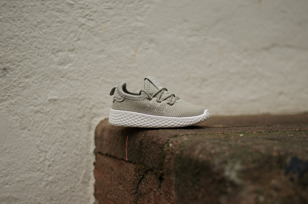 Adidas Pharell Williams Tennis Hu I Tech Beige/Chalk White BB6827