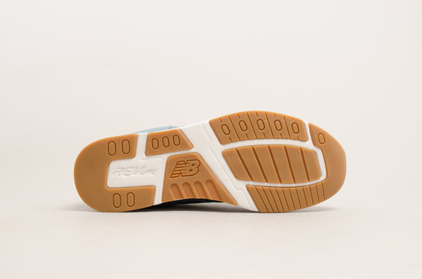 New balance online 697 orange