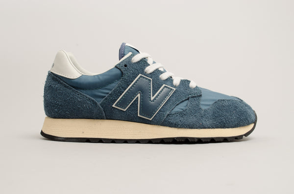 New Balance U520AB