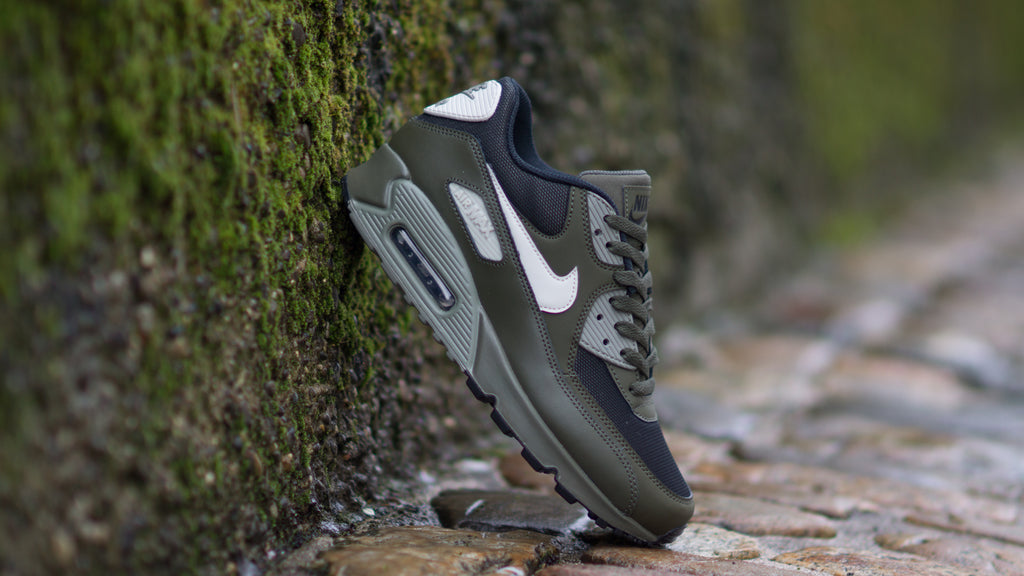 Nike Air Max 90 Essential Cargo Khaki Green/Black 537384-309