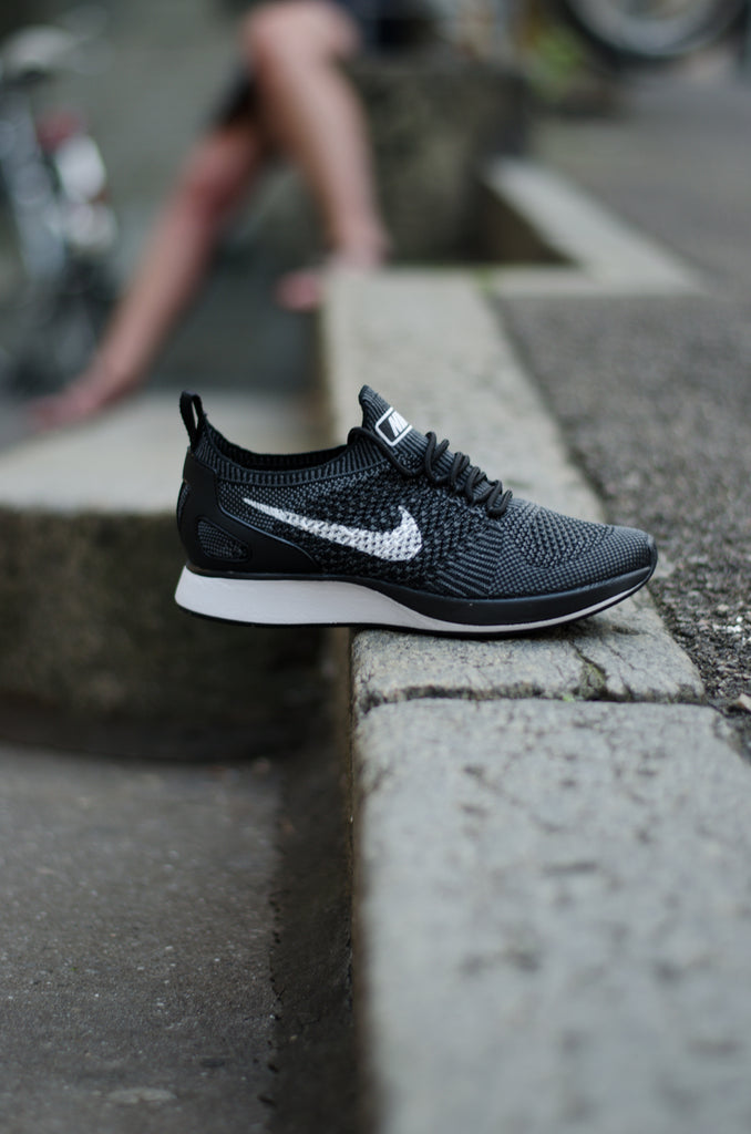 Nike Air Zoom Mariah Flyknit Racer 917658-002