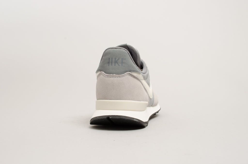 Nike Internationalist 828041-015