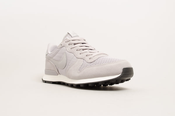 Nike internationalist atmosphere grey discount