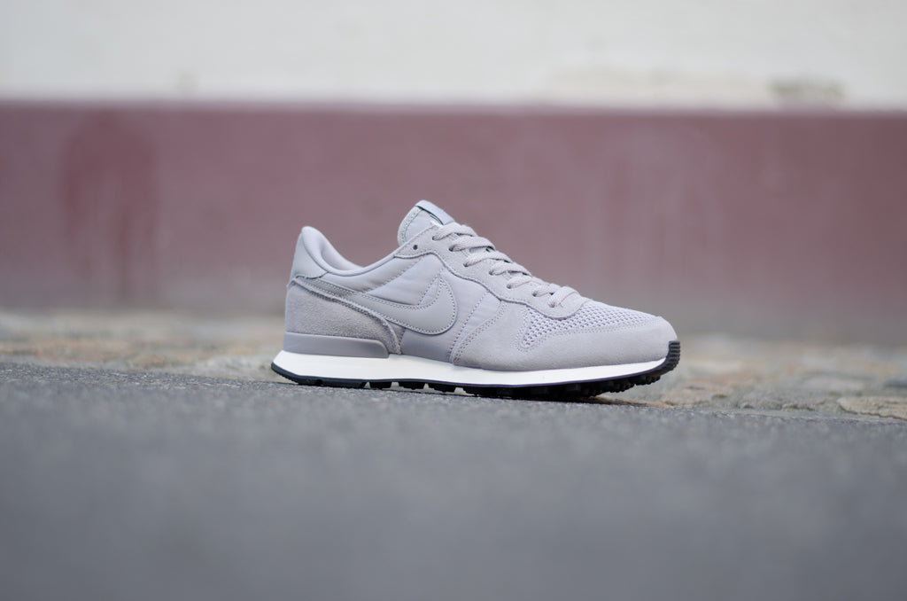 Nike Internationalist Special Edition Atmosphere Grey AJ2024-001