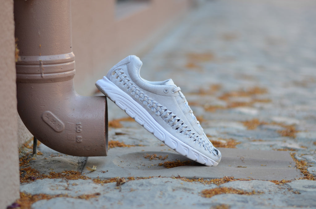 Nike Mayfly Woven Neutral Grey 833132-005