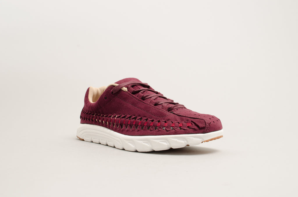 Nike Mayfly Woven Night Maroon 833802-600