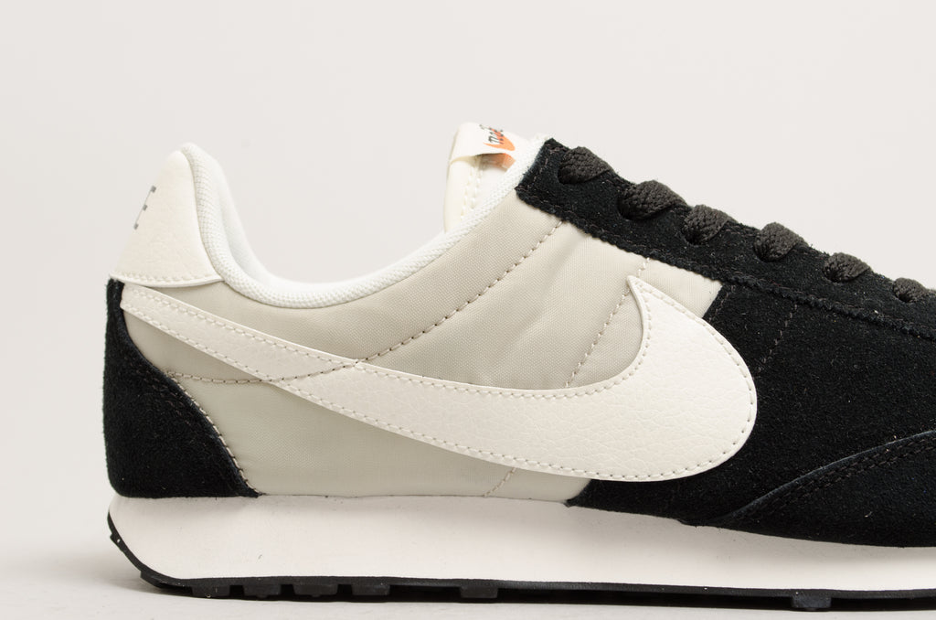 Nike Pre Montreal Racer '17 Black Grey 898031-001