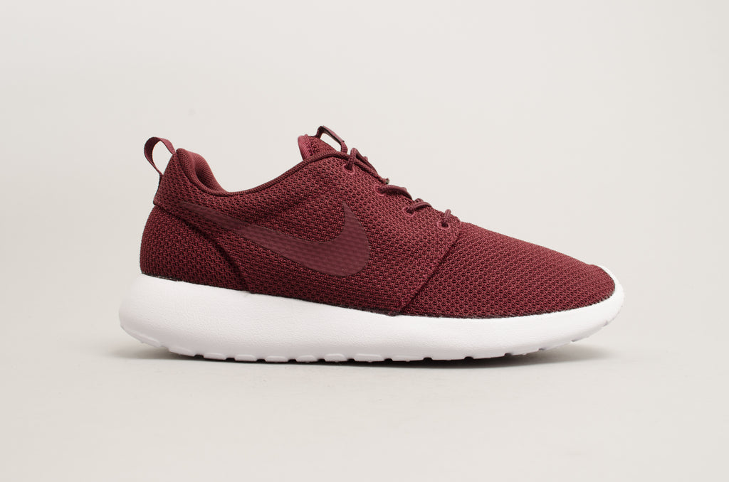 Nike Roshe One Night Maroon Burgundy 511881-605