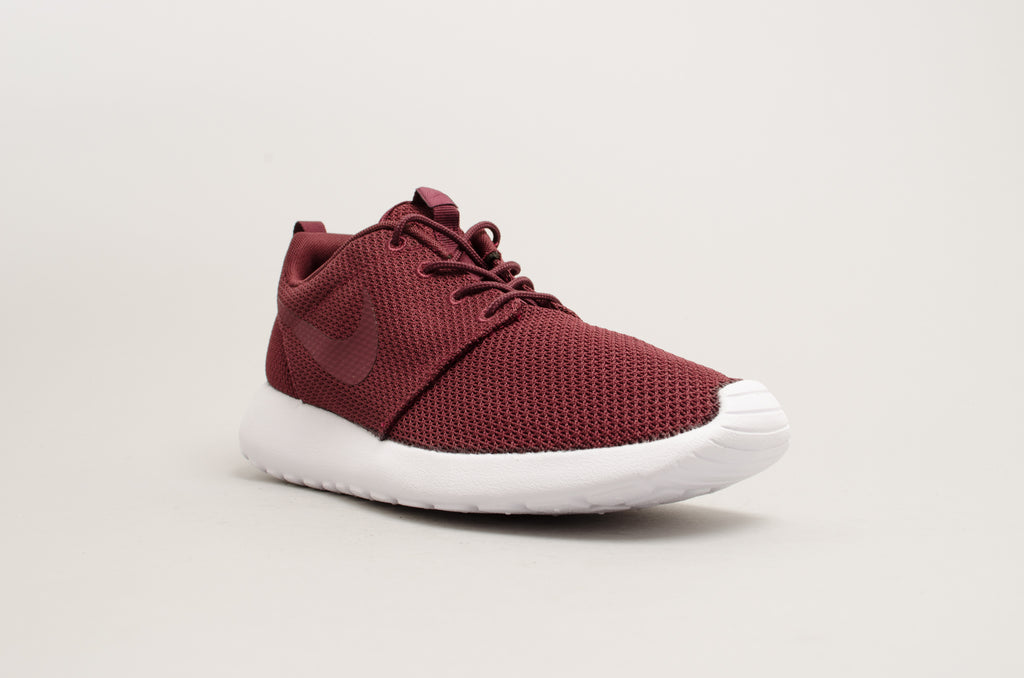 Nike Roshe One Night Maroon Burgundy 511881-605