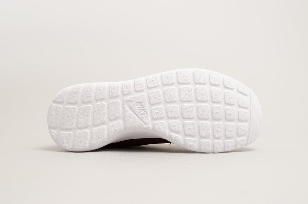 Nike Roshe One Night Maroon Burgundy 511881-605