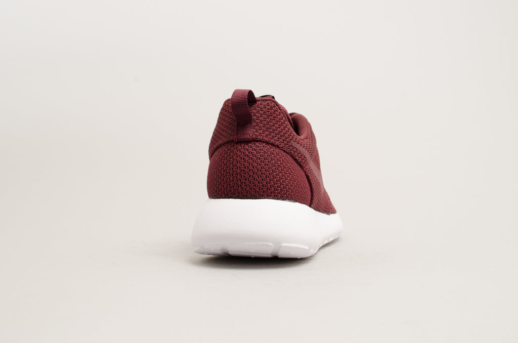 Nike Roshe One Night Maroon Burgundy 511881-605