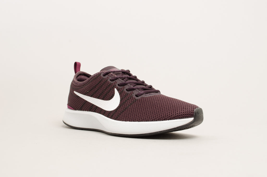 Nike Women's Dualtone Racer Port Bordeaux/White 917682-604
