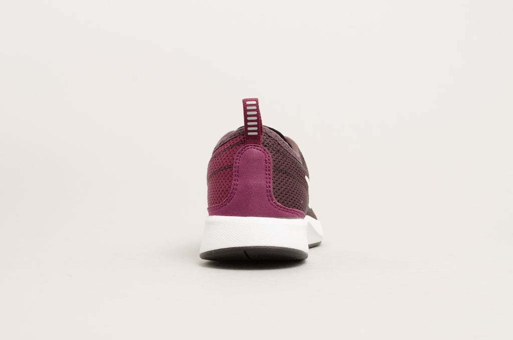 Nike Women's Dualtone Racer Port Bordeaux/White 917682-604
