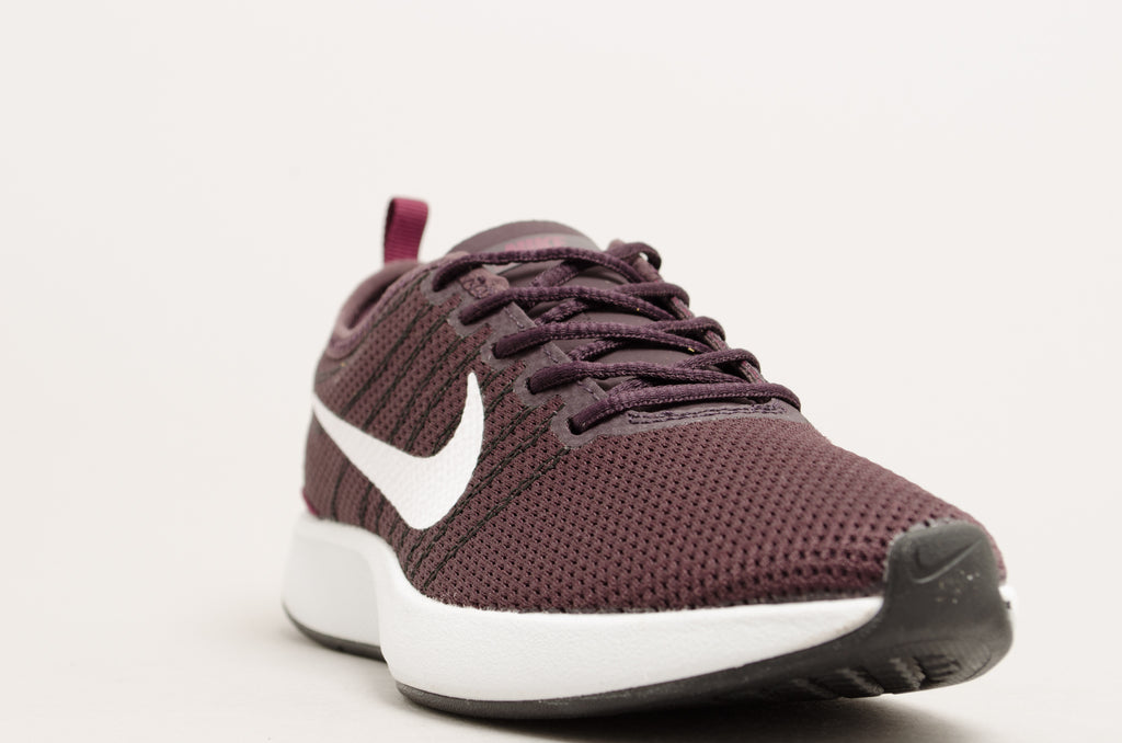 Nike Women's Dualtone Racer Port Bordeaux/White 917682-604