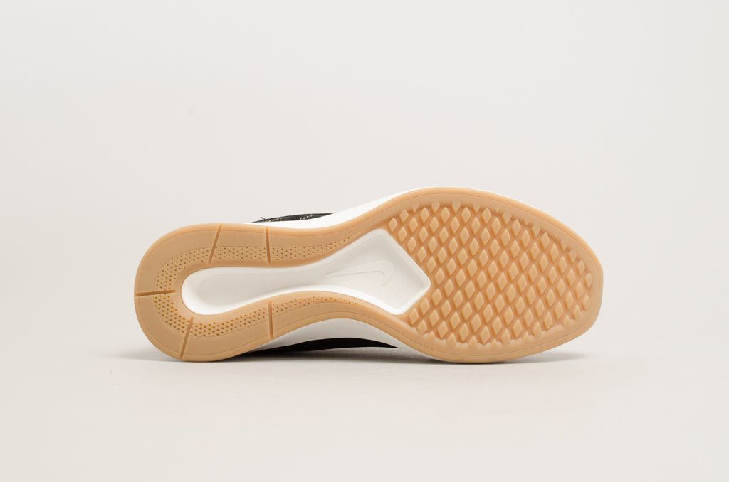 Nike Women's Dualtone Racer Special Edition Black/White/Gum 940418-004