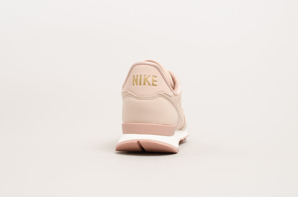 Nike Women's Internationalist Premium Particle Beige 828404-202
