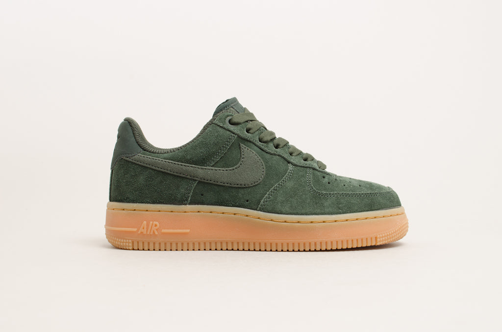 Nike Women's Air Force 1 '07 Special Edition Outdoor Green/Brown Gum AA0287-300