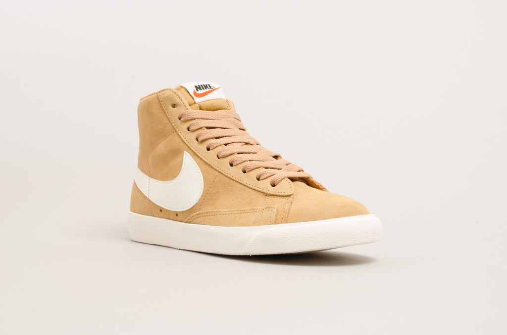 Nike Women's Blazer Mid Vintage Suede Elemental Gold/Sail 917862-700