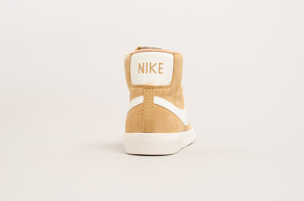 Nike Women's Blazer Mid Vintage Suede Elemental Gold/Sail 917862-700