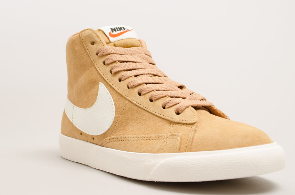 Nike Women's Blazer Mid Vintage Suede Elemental Gold/Sail 917862-700