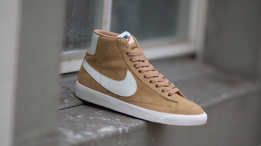 Nike Women's Blazer Mid Vintage Suede Elemental Gold/Sail 917862-700