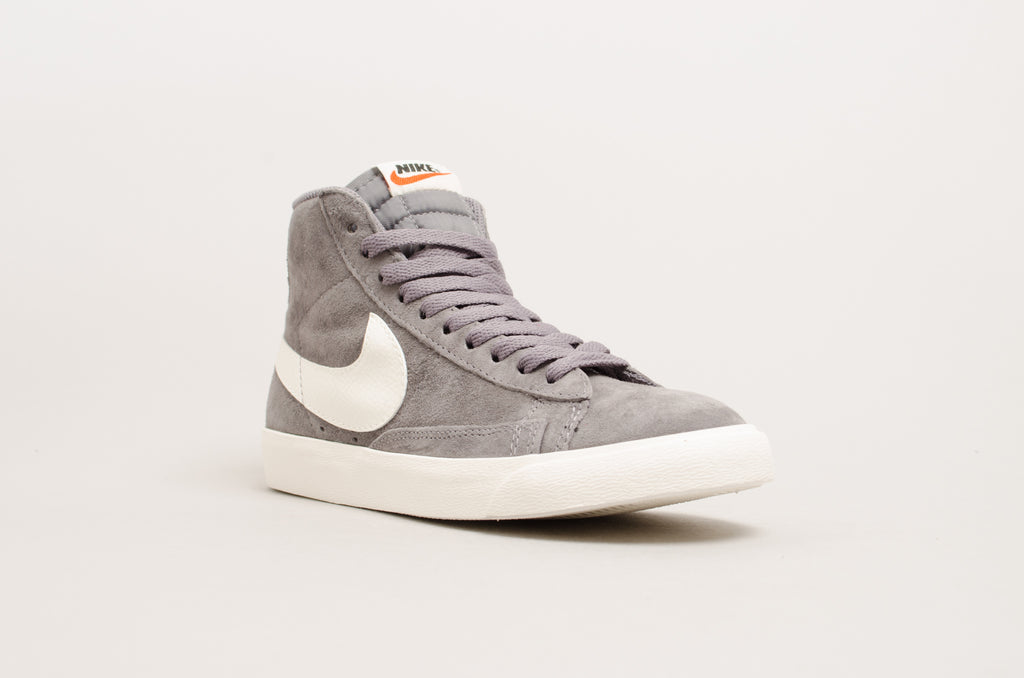 Nike Women's Blazer Mid Vintage Suede Grey/White 917862-004