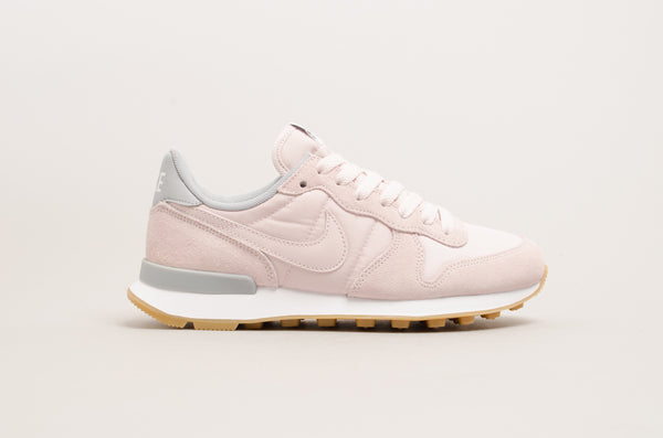 Nike Women's Internationalist Barely Rose / Grey / White 828407-612