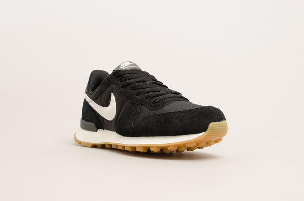 Wmns Internationalist