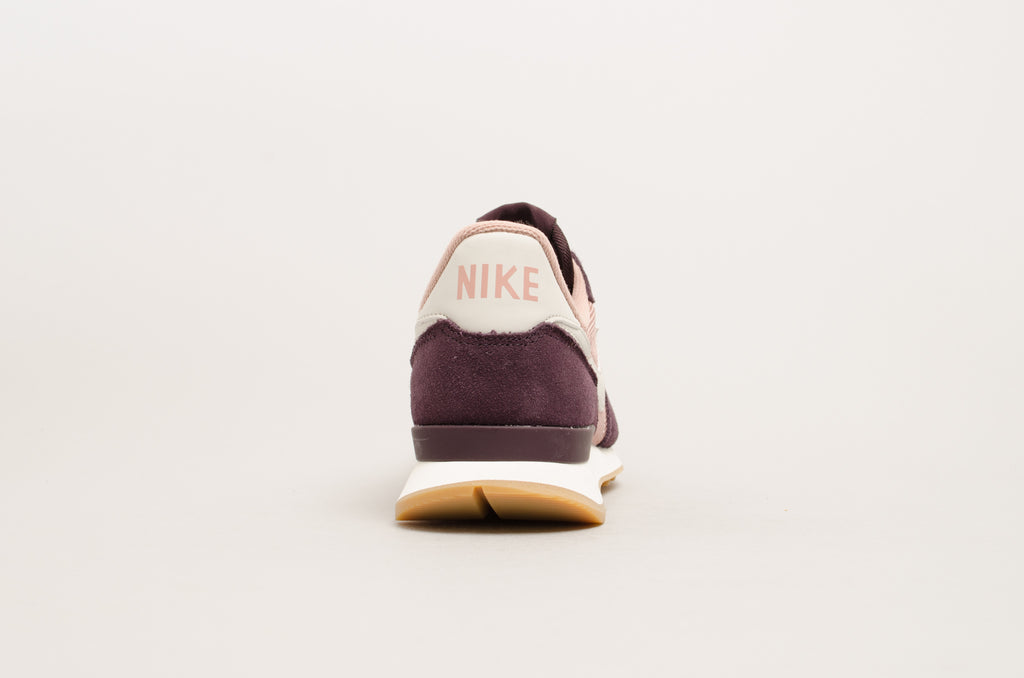 Nike Women's Internationalist Particle Pink/Port Wine 828407-608