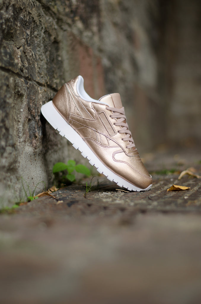 Reebok Classic Melted Metal Pearl Met Peach Rose Gold BS7897