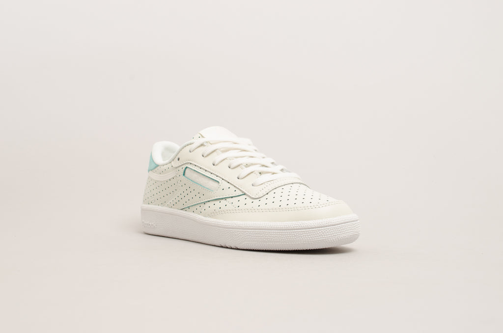 Reebok Club C 85 Popped Perforated ( Chalk / Turquoise ) CM9277