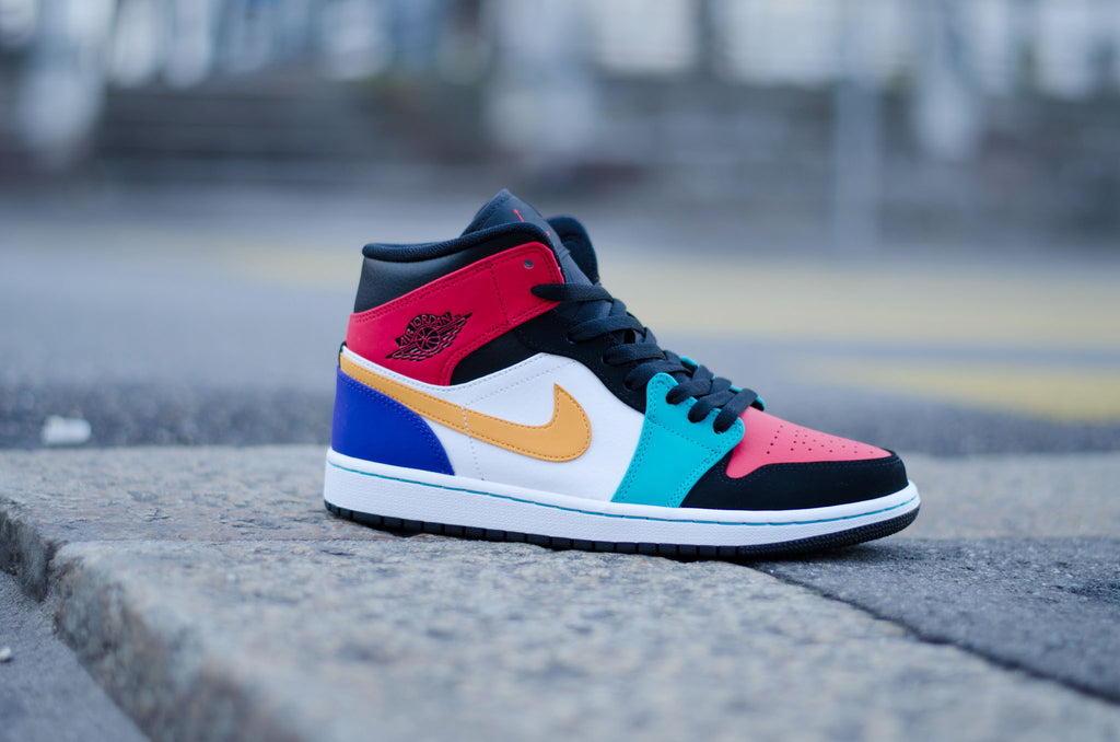 Sevensneakerstore.com Air Jordan 1 Mid Multicolor ( White / Red / Black / Green ) 554724-125