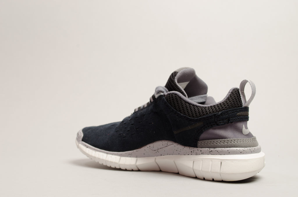 Sevensneakerstore.com Nike women's Free OG '14 (Black/Cool Grey-Wolf Grey-Summit White) 642336-003