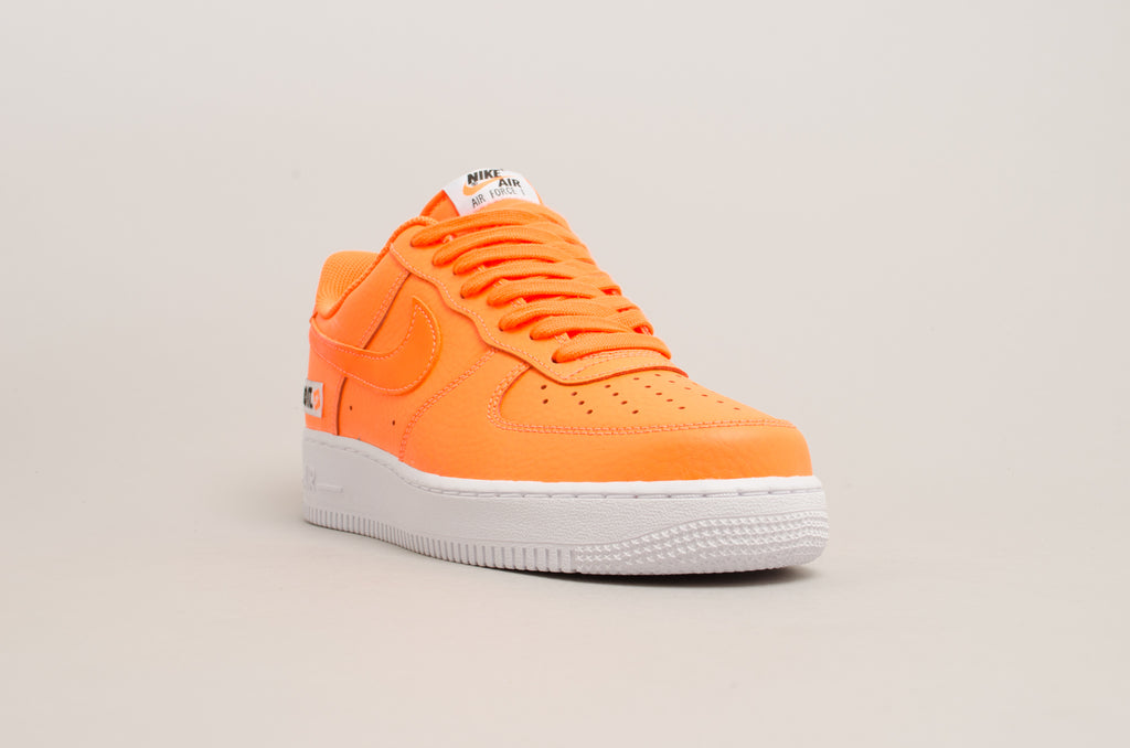 Nike Air Force 1 '07 LV8 Just Do It Leather ( Orange / White ) BQ5360-800