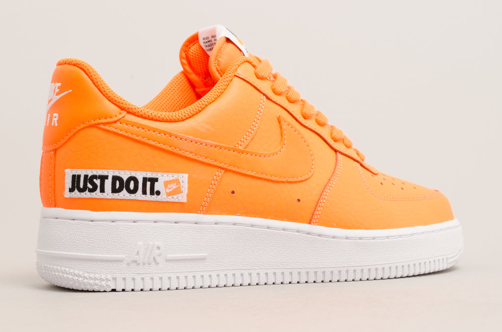 Nike Air Force 1 '07 LV8 Just Do It Leather ( Orange / White ) BQ5360-800
