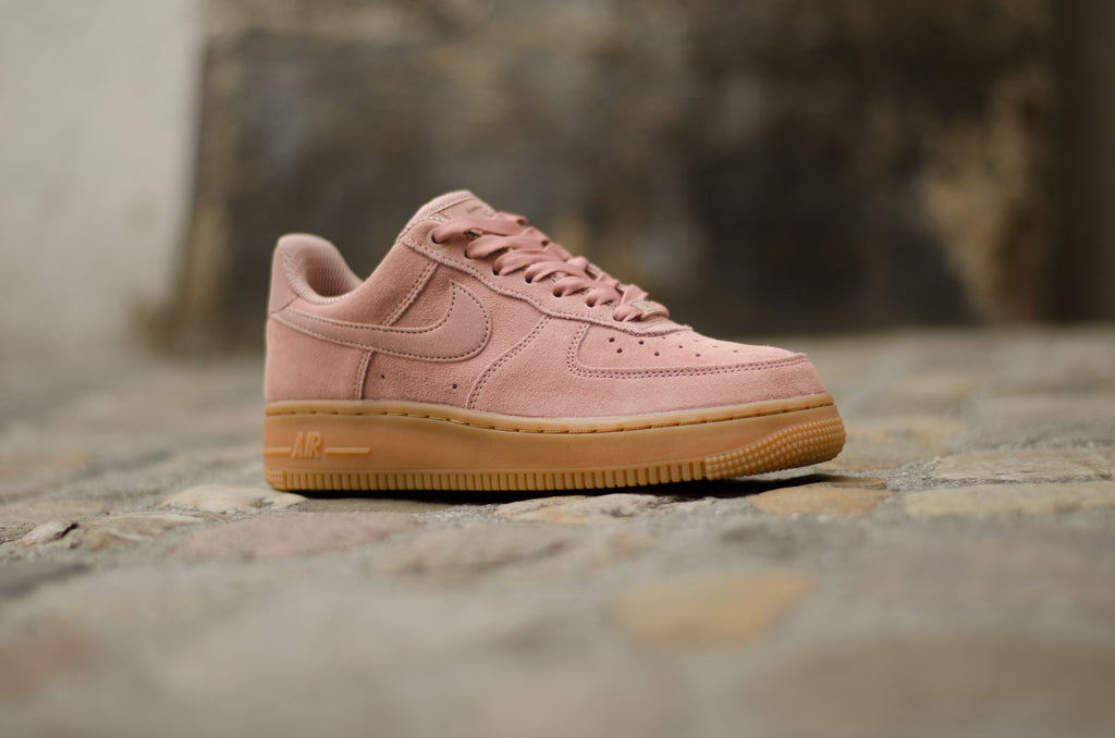 Nike Women's Air Force 1 '07 SE Particle Pink AA0287-600