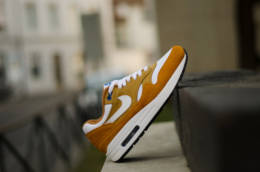 Premium Retro Air Max Dark Curry On Feet Air Max Curry On Feet Outlet