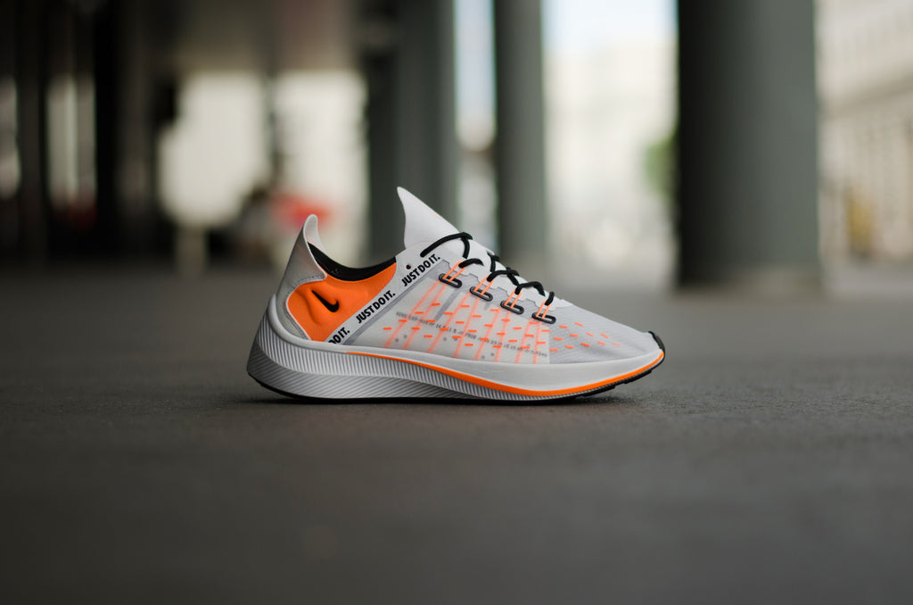 Nike EXP-X14 Special Edition ( White / Orange / Black ) AO3095-100