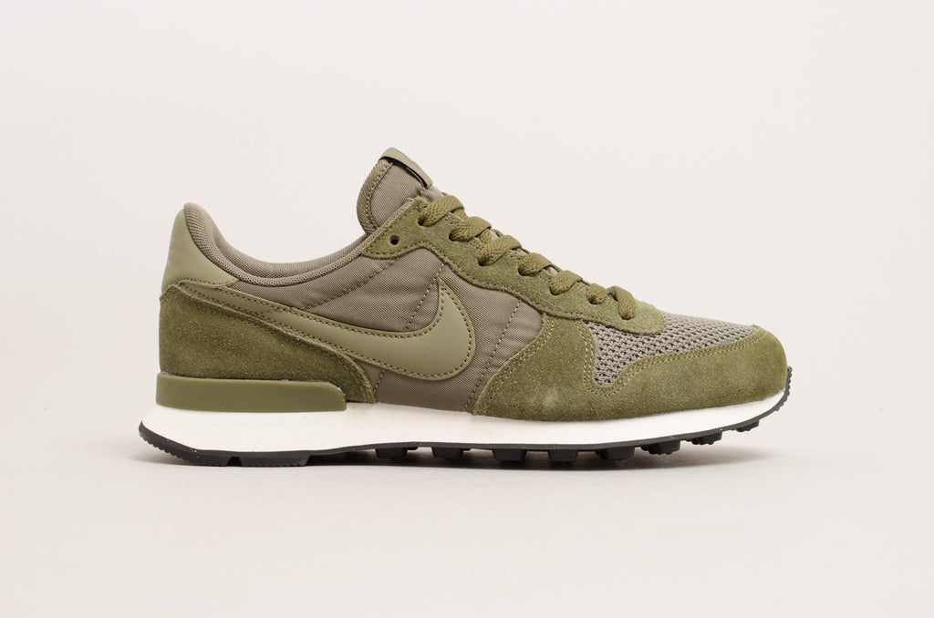 Nike Internationalist SE Medium Olive Green AJ2024-200