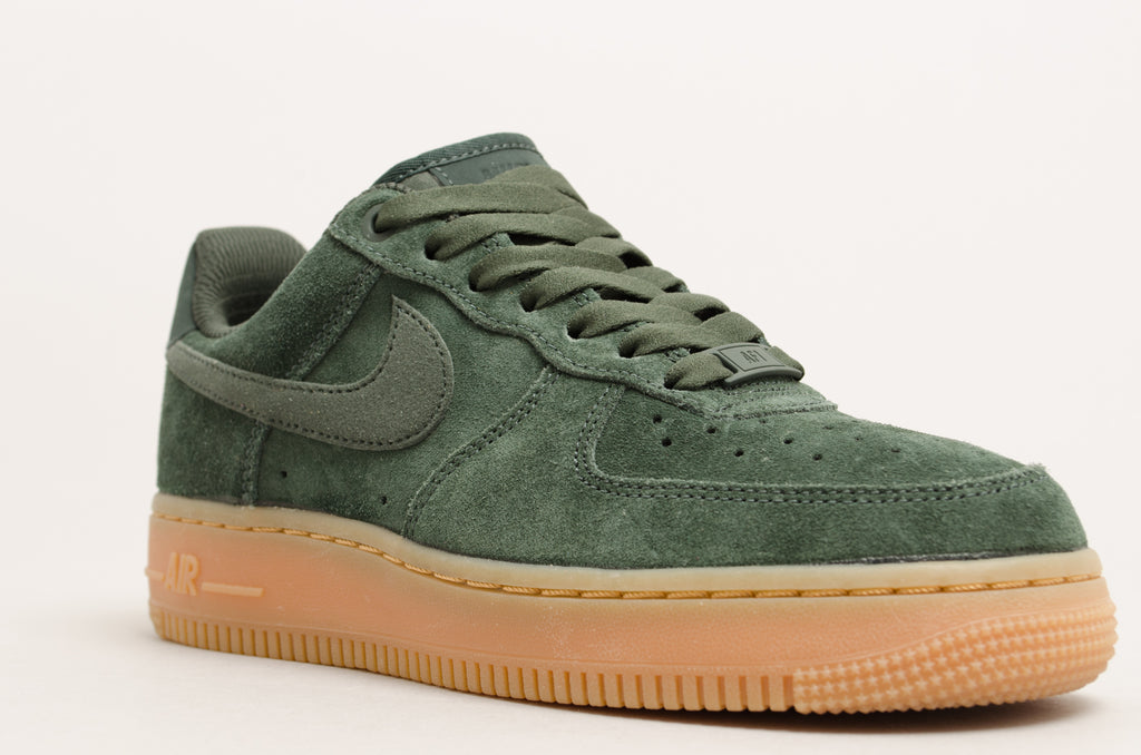 Nike Women's Air Force 1 '07 Special Edition Outdoor Green/Brown Gum AA0287-300