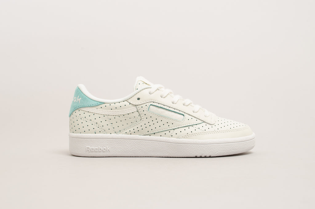 Reebok Club C 85 Popped Perforated ( Chalk / Turquoise ) CM9277